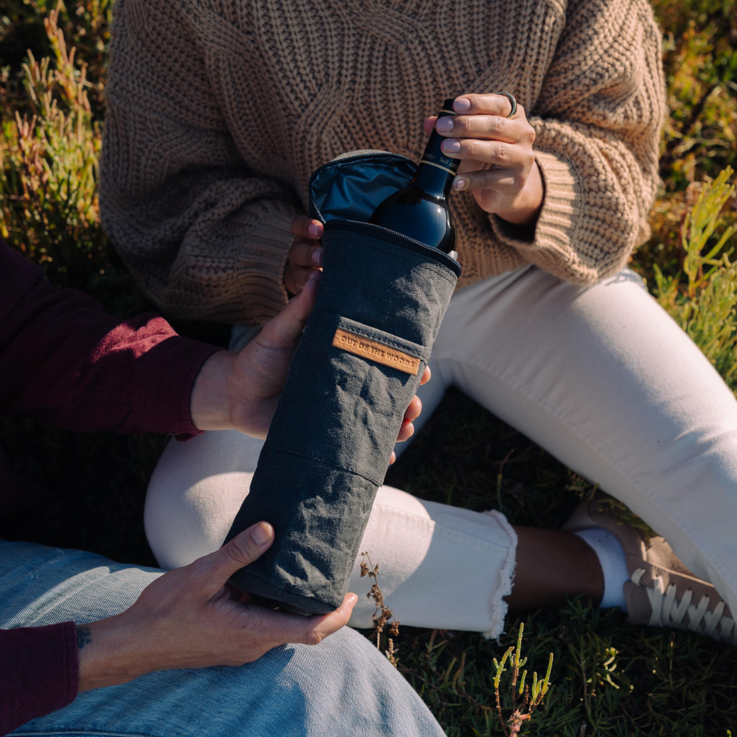 Out of the Woods의 단열 와인 및 스피릿 쿨러