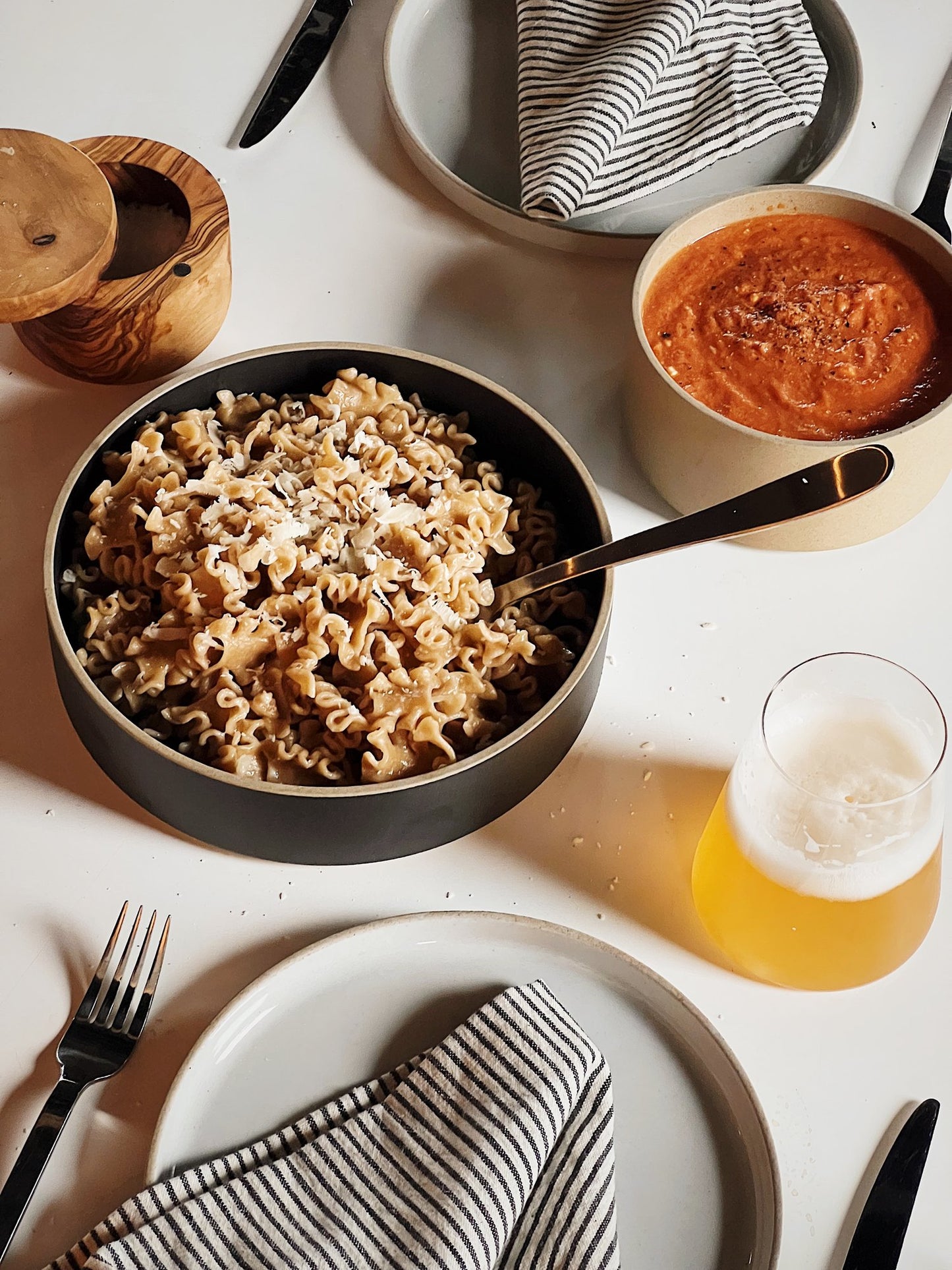 Sfoglini의 유기농 통곡물 레지네티 파스타